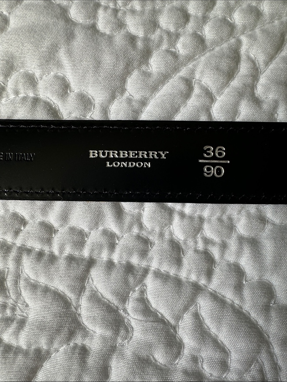 Burberry Vintage Check Leather Belt in Beige and Black with Silver Buckle - Picture 4 of 6
